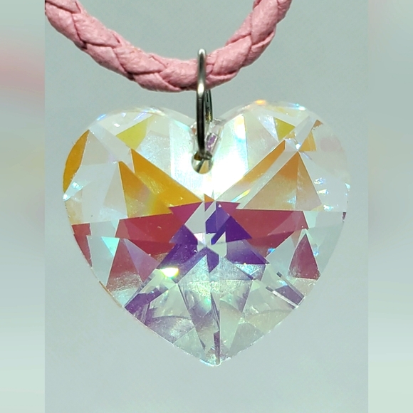 Source Unknown Jewelry - Necklace- Fashion crystal heart pendant in a faux leather cord pink